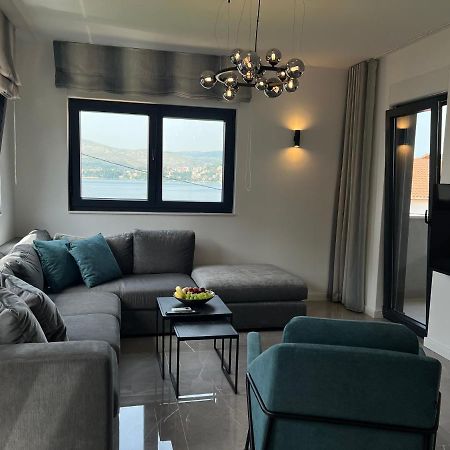 Beachfront House Olbia With Private Parking Trogir Eksteriør billede
