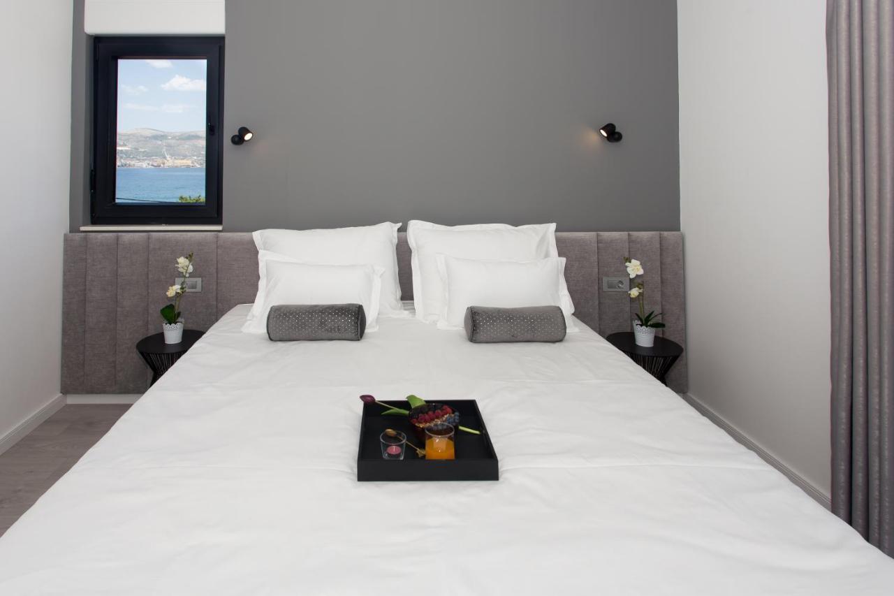 Beachfront House Olbia With Private Parking Trogir Eksteriør billede
