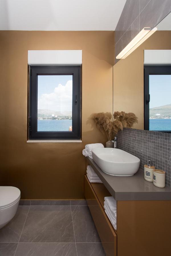 Beachfront House Olbia With Private Parking Trogir Eksteriør billede