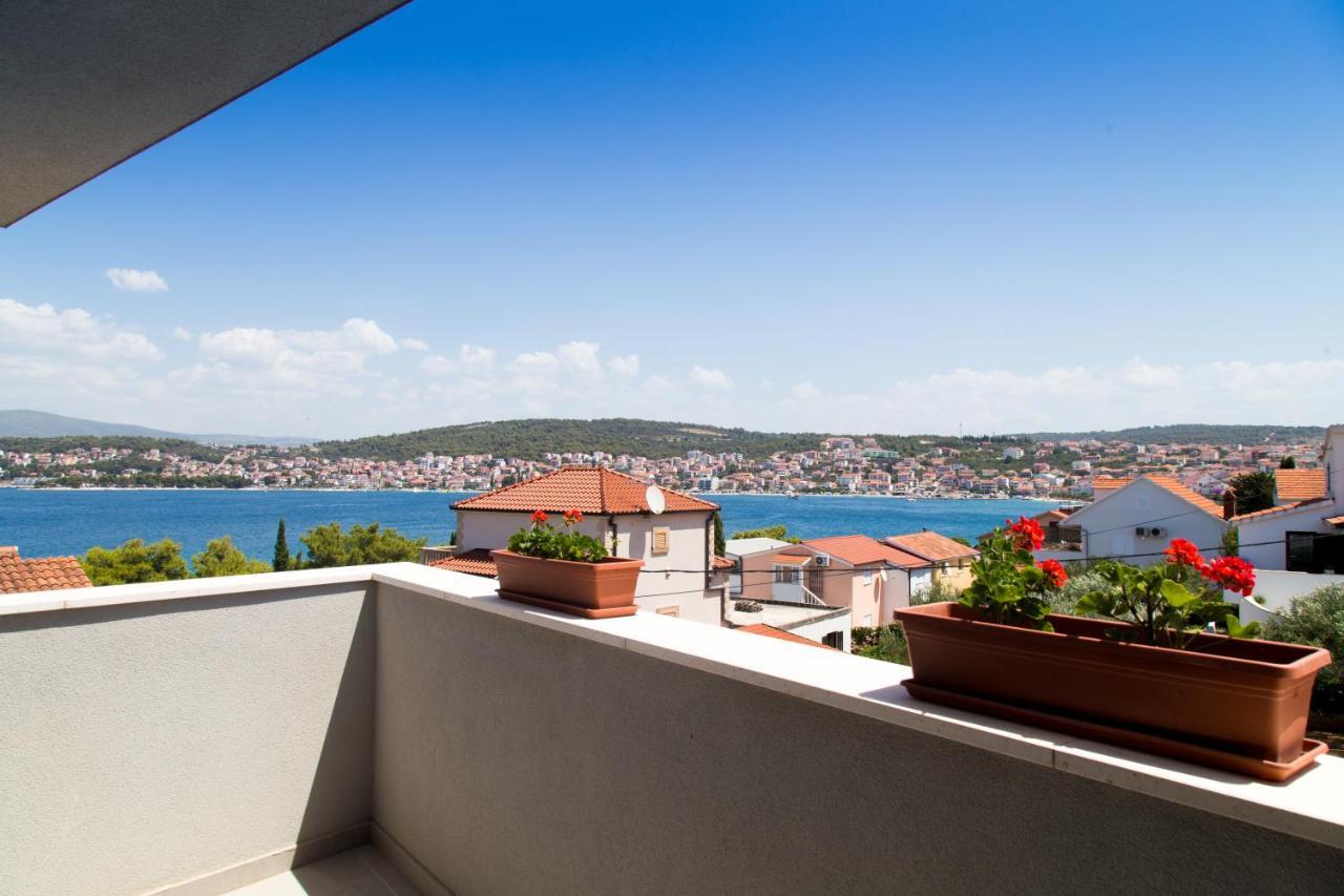 Beachfront House Olbia With Private Parking Trogir Eksteriør billede