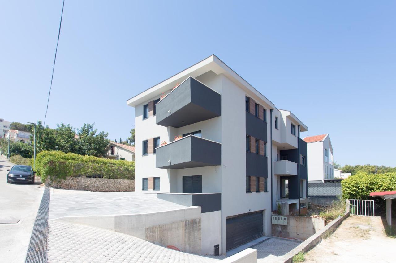 Beachfront House Olbia With Private Parking Trogir Eksteriør billede
