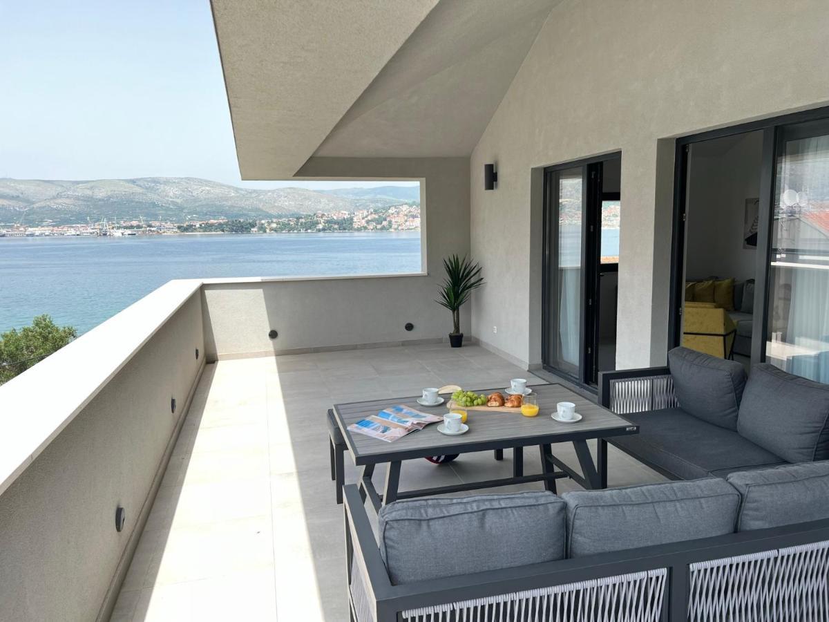 Beachfront House Olbia With Private Parking Trogir Eksteriør billede