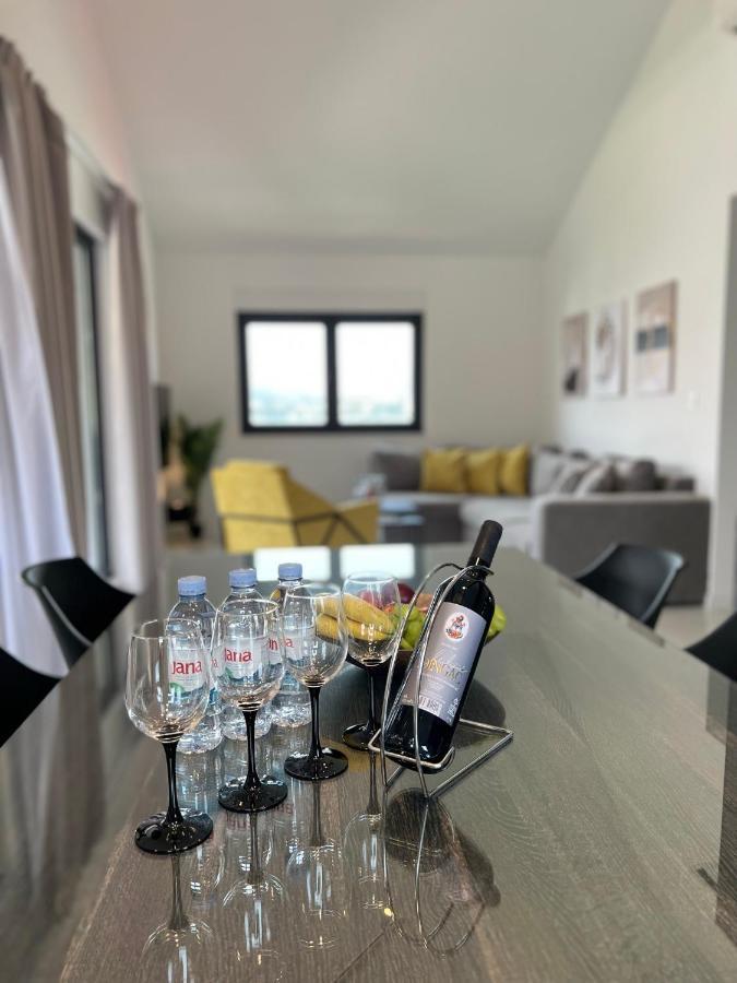 Beachfront House Olbia With Private Parking Trogir Eksteriør billede