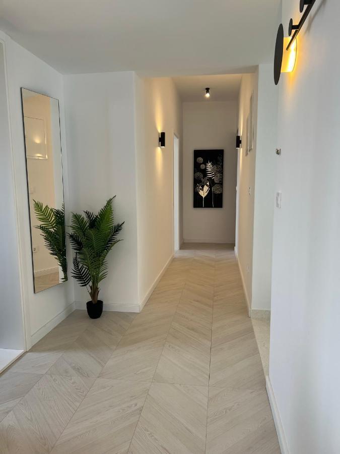 Beachfront House Olbia With Private Parking Trogir Eksteriør billede