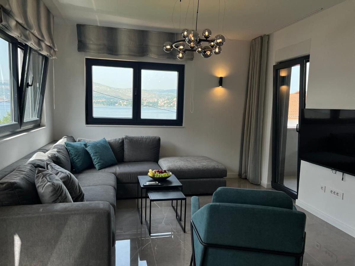 Beachfront House Olbia With Private Parking Trogir Eksteriør billede