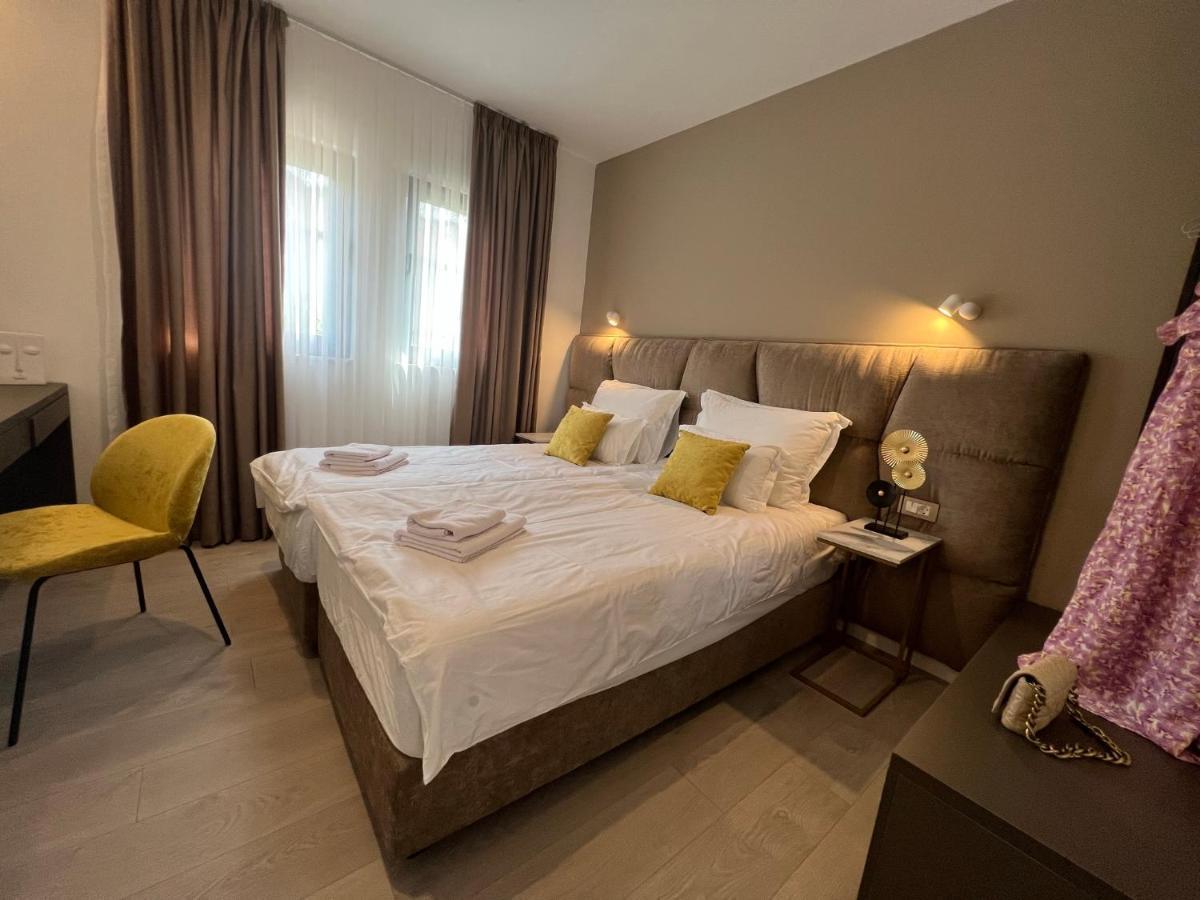 Beachfront House Olbia With Private Parking Trogir Eksteriør billede
