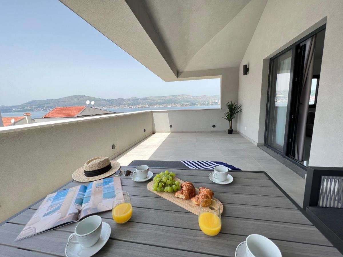 Beachfront House Olbia With Private Parking Trogir Eksteriør billede